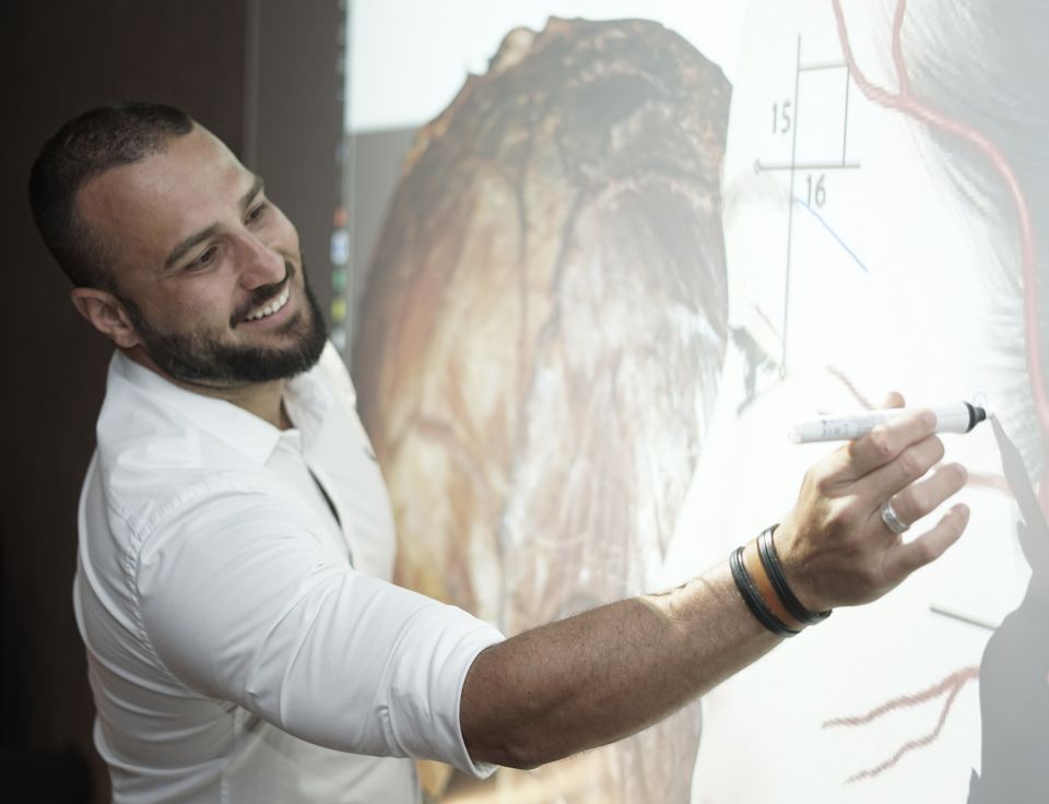 O CRESCIMENTO NA PROCURA DE CURSOS COM PEÇAS ANATOMICAS FRESCAS